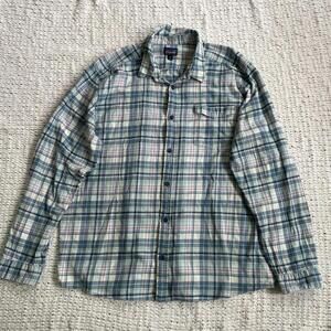 Patagonia Men's Long-Sleeved Blue Fjord Flannel Shirt - Size XXL